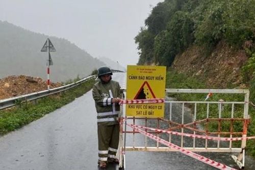 Chủ động ứng phó với diễn biến áp thấp nhiệt đới trên Biển Đông
