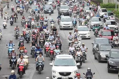 Chuyên gia đề xuất xây dựng làn đường riêng cho xe máy