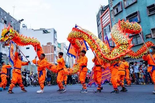 TP.HCM: Diễu hành mừng Tết Nguyên Tiêu