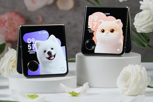 Những mẫu điện thoại gập dọc sắp ra mắt năm 2025, Apple đứng ngoài cuộc chơi
