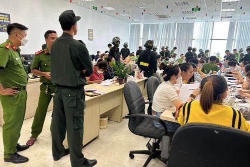 Chiêu gọi điện 'khủng bố' cô giáo và trường học của đường dây đòi nợ