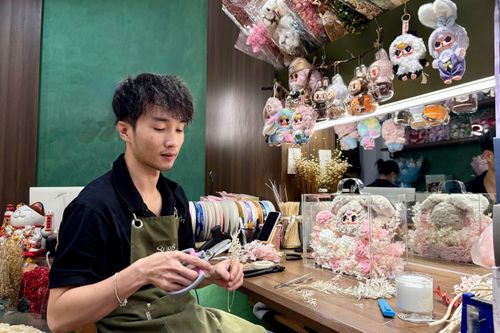 Chủ tiệm hoa 'bé ba' ở TP.HCM hốt bạc dịp Valentine