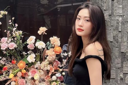 Tin nóng thể thao sáng 13/2: Phụ công đẹp nhất bóng chuyền nữ Việt Nam báo tin vui; Liverpool mất điểm phút chót