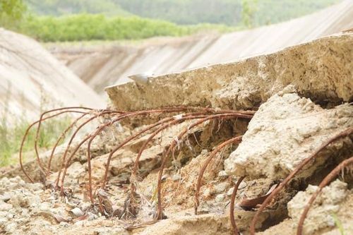 Công trình thủy lợi 14 tỷ vừa nghiệm thu đã hư hỏng nghiêm trọng