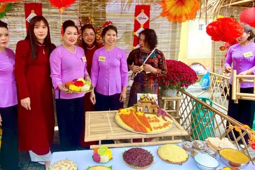 Lưu giữ văn hóa truyền thống từ những lễ hội xuân