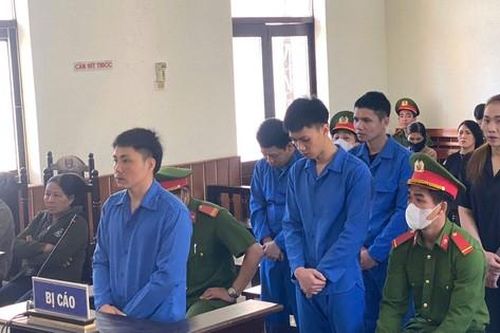 Nhóm đối tượng vi phạm giao thông, nổ súng tấn công cơ động lĩnh án