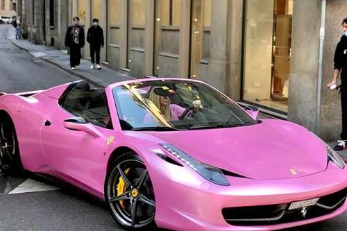 Ferrari siết chặt tính cá nhân hóa trên nhiều siêu xe