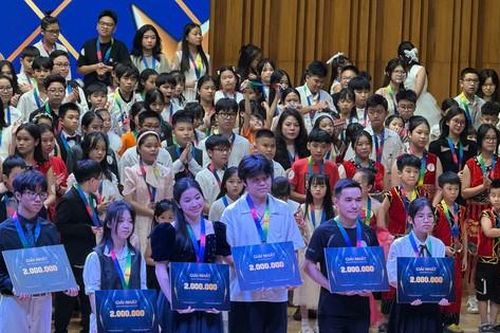Sinh viên Đại học RMIT giành giải ấn tượng cuộc thi Âm nhạc quốc tế Trung Quốc - Singapore