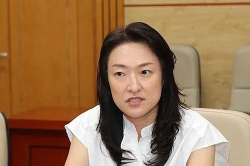 Vingroup trình cổ đông miễn nhiệm một 'sếp' nữ