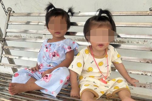 Người mẹ ở Tiền Giang nói lý do bất ngờ về việc 2 bé gái dễ thương bị bỏ rơi