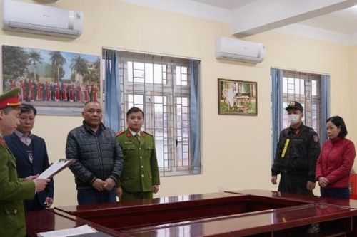 Phê chuẩn khởi tố nữ Phó Chủ tịch UBND xã Đôn Phong
