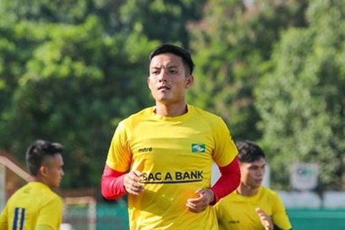 Ai thay thế Hoàng Văn Khánh trong trận Sông Lam Nghệ An gặp Hải Phòng?