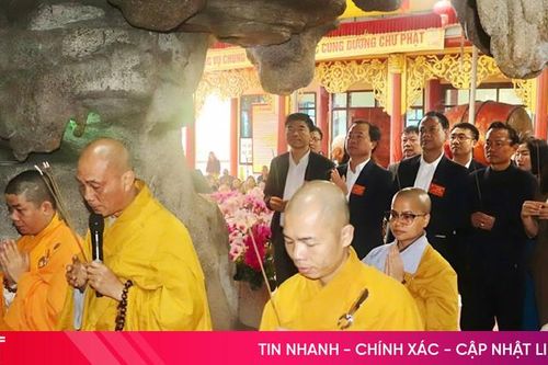 Danh thắng chùa Hang khai hội xuân Ất Tỵ