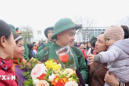Nô nức ngày hội tòng quân tại các địa phương Quân khu 1, Quân khu 7