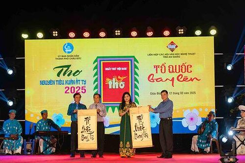 Đêm thơ Nguyên Tiêu Xuân Ất Tỵ