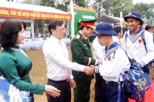 Quyết tâm phát huy truyền thống quê hương Xuân Lộc anh hùng