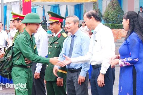 Thanh niên Thống Nhất quyết tâm hoàn thành xuất sắc nhiệm vụ được giao