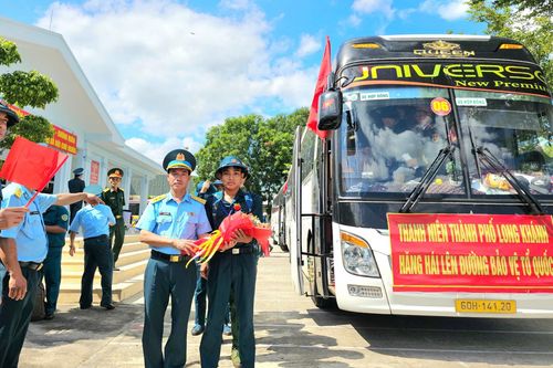 Tiểu đoàn Huấn luyện chiến sĩ mới, Sư đoàn Phòng không 377 tiếp nhận chiến sĩ mới năm 2025