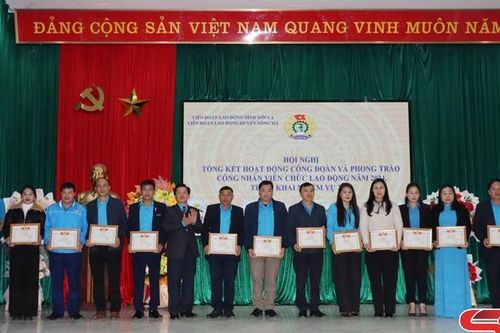Công nhân, viên chức, lao động Sông Mã thi đua yêu nước