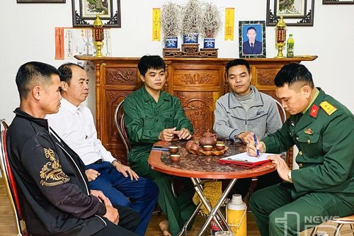 Đảng viên trẻ Lăng Văn Tuyền tình nguyện nhập ngũ
