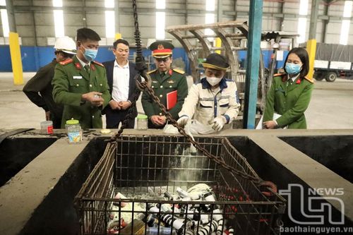 TP. Phổ Yên: Tiêu hủy 59kg pháo các loại
