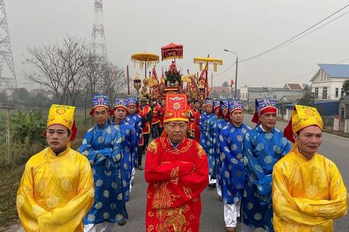 Phú Thọ: Tưng bừng lễ hội làng Hữu Bổ