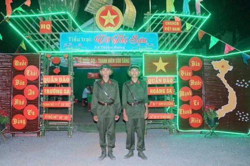 Anh em song sinh người S'tiêng tình nguyện nhập ngũ