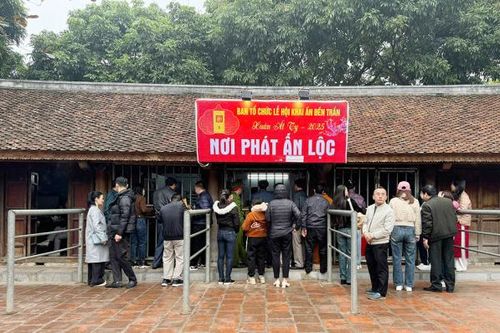 Cao điểm mùa lễ hội: Nhiều 'điểm nóng' đã không còn 'nóng'