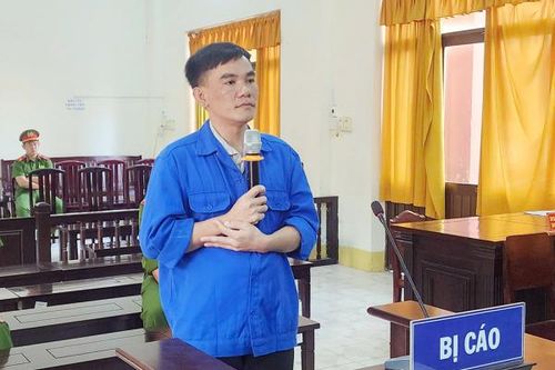 Vợ mong tòa khoan hồng cho chồng dù bị đâm suýt mất mạng