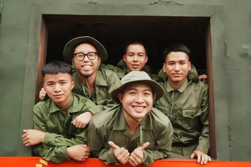 Nhiều TikToker trẻ tham gia phim lịch sử 'Mưa đỏ'