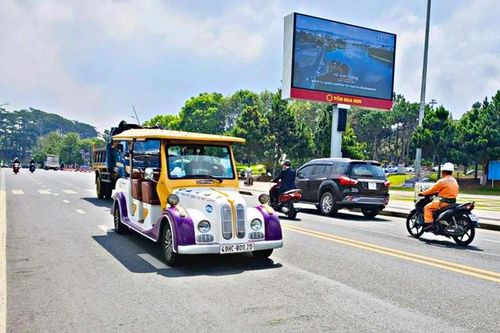 Từ ngày 15/2, ngừng hoạt động xe điện 4 bánh phục vụ du khách tại Đà Lạt