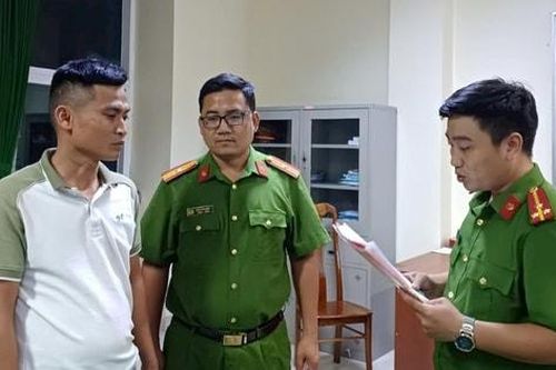 TP Hồ Chí Minh: Bắt chủ lò luyện nhôm đổ hơn 100 tấn tro, xỉ nhôm ra môi trường