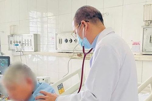 3 khuyến cáo với người bệnh tim mạch để vượt qua mùa cúm