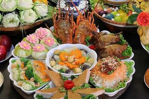 Chiêm ngưỡng 'cực phẩm' mâm cúng rằm tháng Giêng chu toàn lễ nghĩa, rước lộc bình an