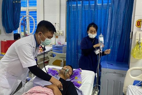 Không sử dụng than củi, than tổ ong để sưởi ấm trong phòng kín