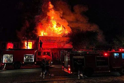 Lâm Đồng: cháy lớn tại địa điểm du lịch lúc nửa đêm