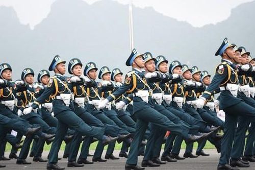 SẮP XẾP BỘ MÁY: Đề xuất cách tính hưởng chính sách phục viên với sĩ quan, quân nhân chuyên nghiệp trong Quân đội