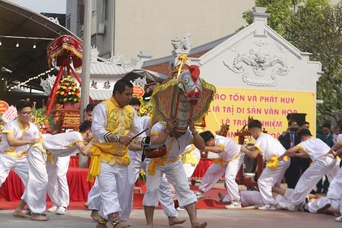 Trao truyền mầm thiện nghìn năm