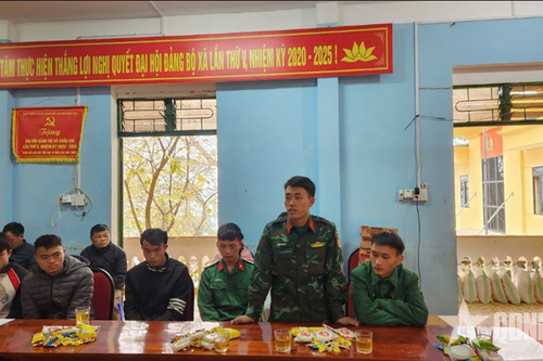 Thanh niên xã Khâu Vai háo hức lên đường nhập ngũ