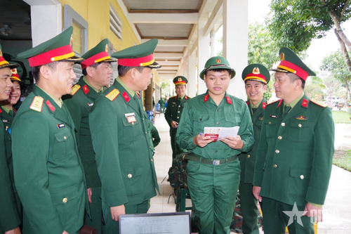Quân khu 4: Kiểm tra công tác tiếp nhận, huấn luyện chiến sĩ mới tại Sư đoàn 968