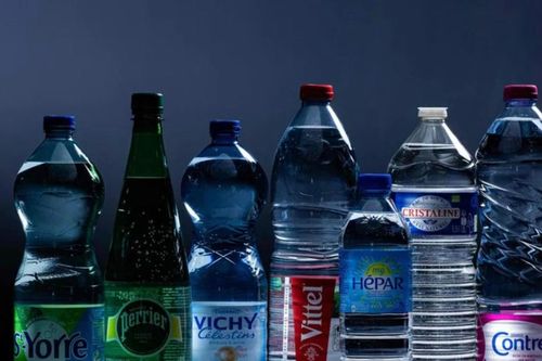 Nestle và Sources Alma bị điều tra vì bê bối nước khoáng