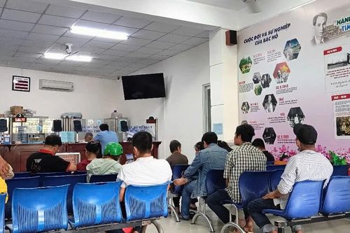 TPHCM khuyến khích cán bộ năng lực hạn chế, bị kỷ luật 'tự nguyện từ chức'