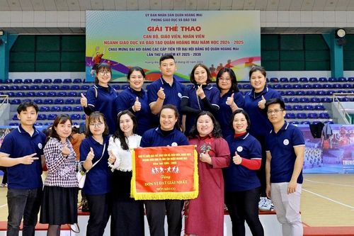 Ngành giáo dục Hoàng Mai tạo không gian để cán bộ giáo viên rèn luyện sức khỏe