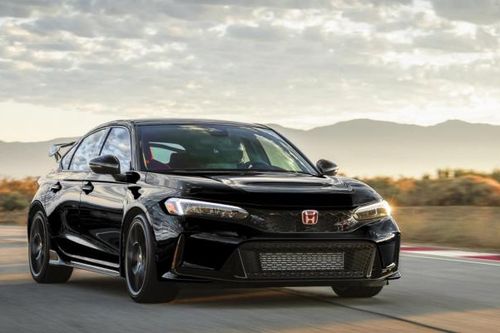 10 ô tô bán ít nhất tháng 1/2025: Civic Type R dẫn đầu, Corolla Altis rơi nhóm nguy hiểm