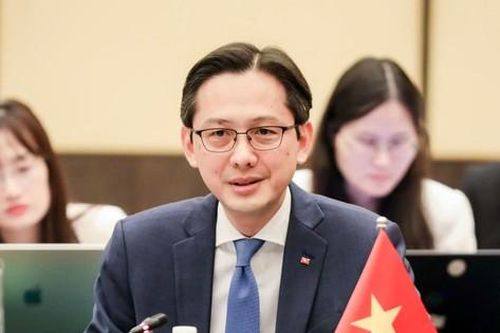 Tham vấn quan chức cao cấp ASEAN - Trung Quốc