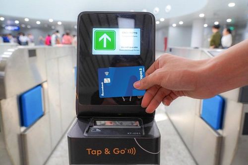 Hành khách đi Metro có thêm lựa chọn thanh toán