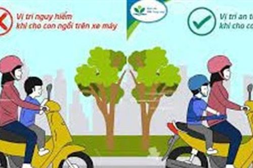 Chở trẻ em ngồi trước xe máy có bị xử phạt không?