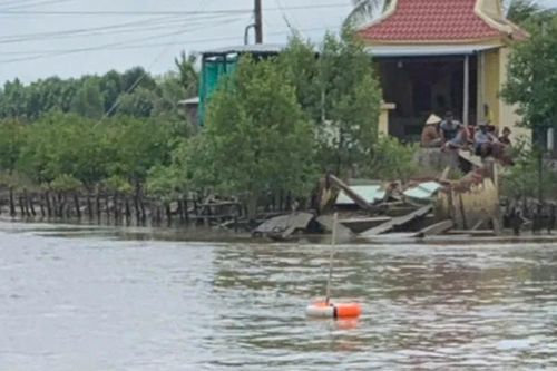 Va chạm phương tiện trên sông Cà Mau: Tìm thấy thi thể bé trai 3 tuổi