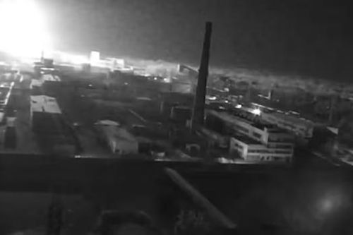 Video ghi lại khoảnh khắc UAV gây ra vụ nổ tại nhà máy điện hạt nhân Chernobyl