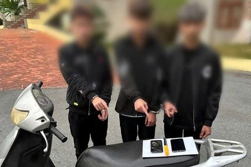 Công an thông tin về vụ nhóm thiếu niên dùng dao cướp tài sản người đi đường